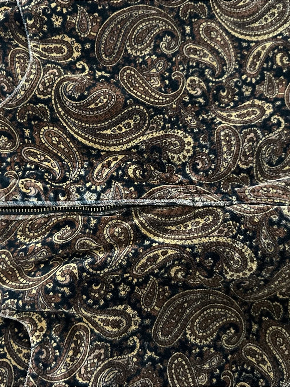 Pre-loved Vintage Guess by Georges Marciano Brown Paisley Velvet Texture Pants - Picture 5 of 5